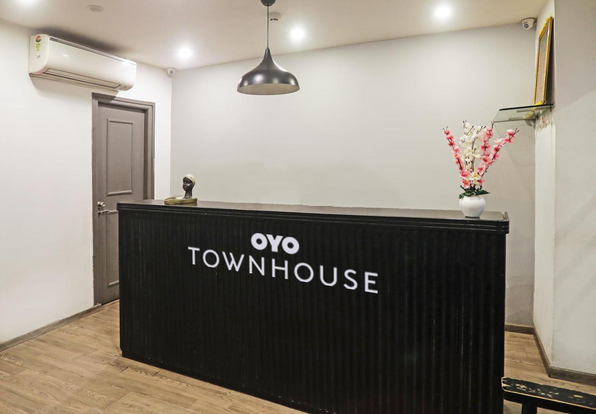 Townhouse Near Secunderabad Railway Station, Yashoda Hospital, Patny Centre Εξωτερικό φωτογραφία