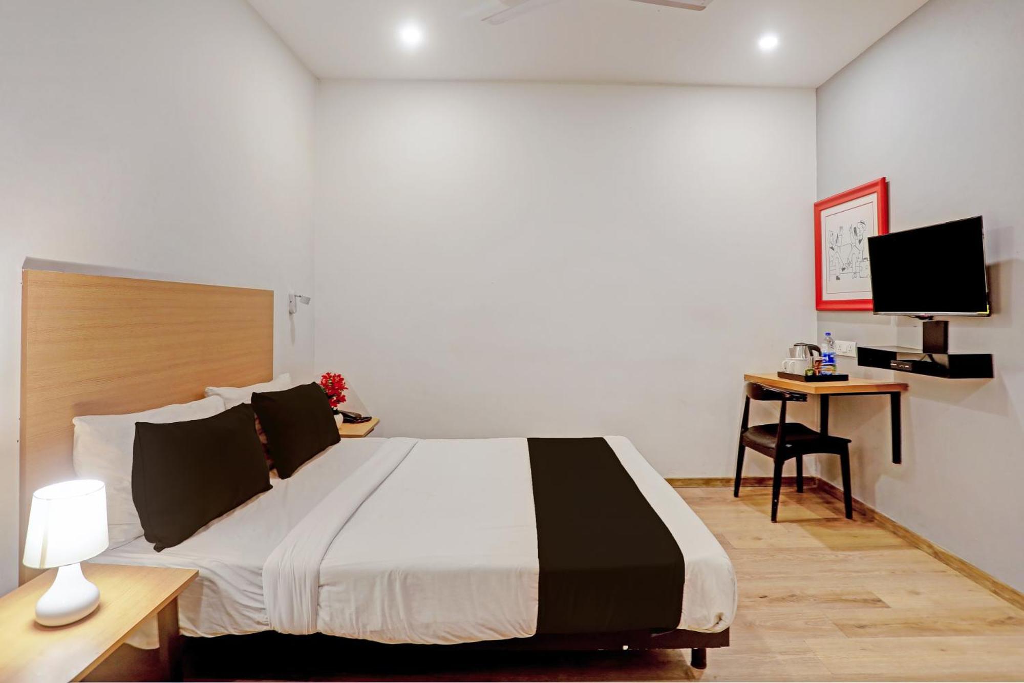 Townhouse Near Secunderabad Railway Station, Yashoda Hospital, Patny Centre Εξωτερικό φωτογραφία